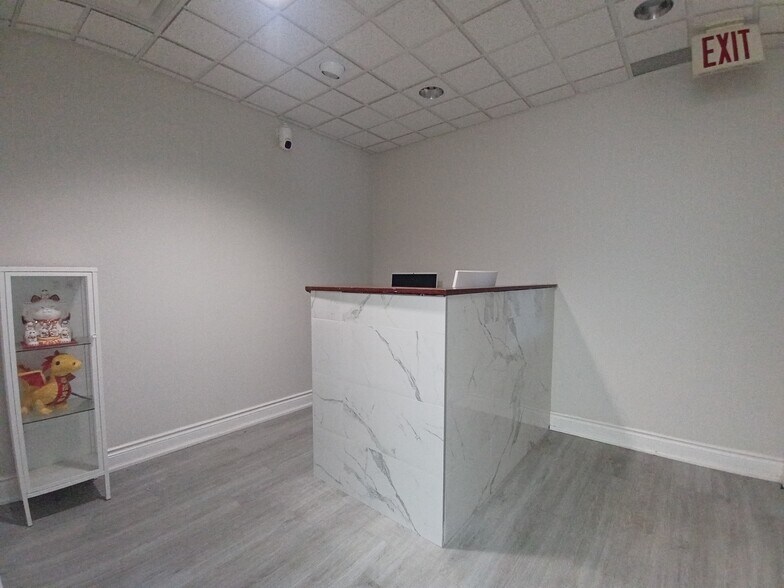 More Photos Of 155 Terence Matthews Cres, Ottawa Office For Lease