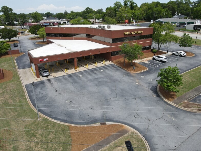 Primary Photo Of 1101 N Main St, Anderson Office For Sale