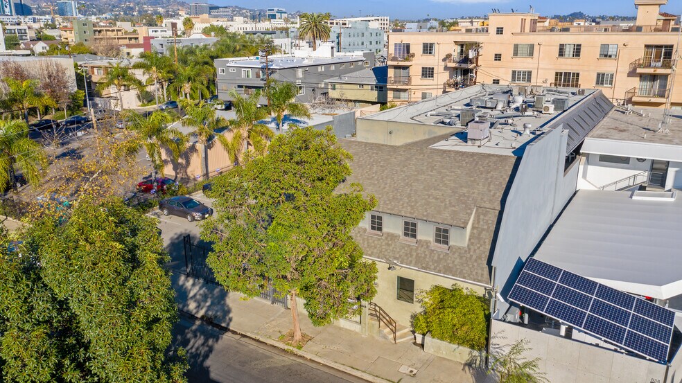 More Photos Of 844 Seward St, Los Angeles Office For Lease