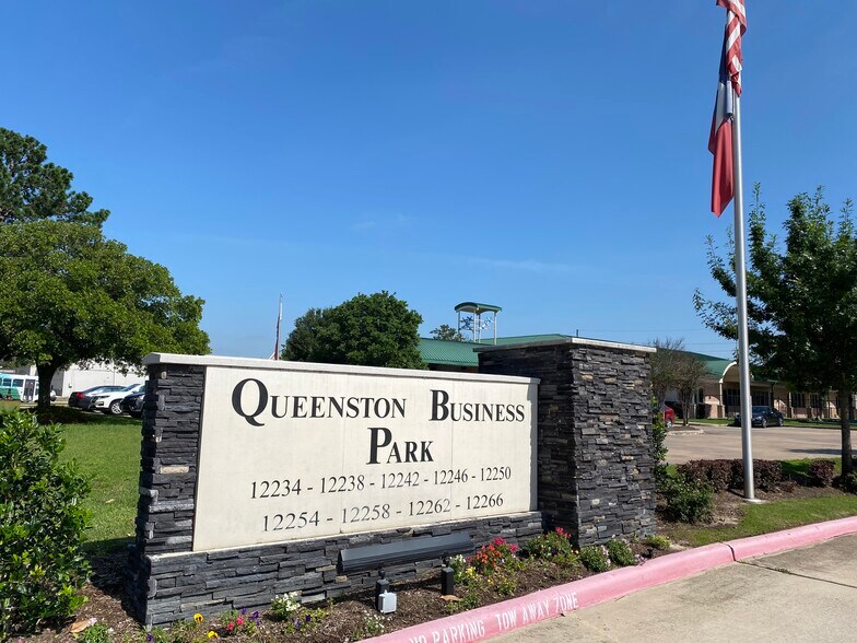 Primary Photo Of 12254 Queenston Blvd, Houston Medical For Sale