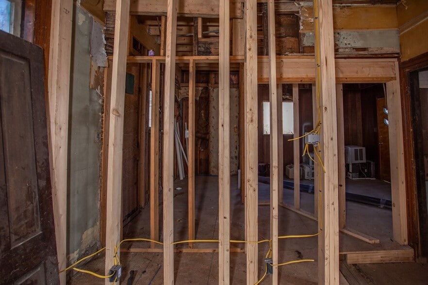 More Photos Of 11 E Hill Rd, Covington Apartments For Sale