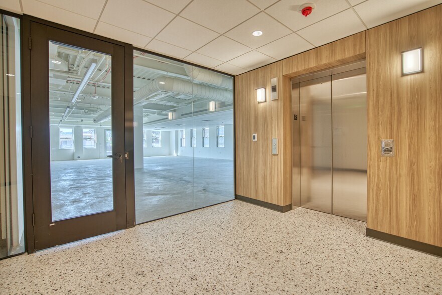 More Photos Of 1102 Pearl St, Boulder Storefront Retail Office For Lease