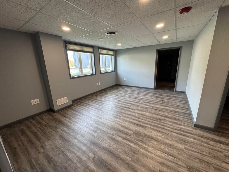 More Photos Of 205 Brick Kiln Rd, Winchester Warehouse For Sale