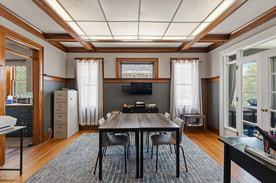 More Photos Of 1028 E Colfax Ave, South Bend Office For Sale