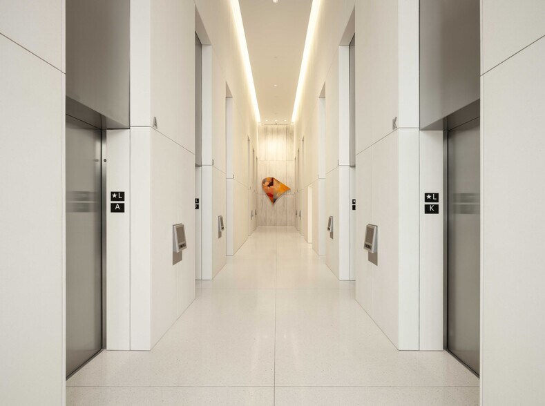 More Photos Of 1 Post St, San Francisco Office For Lease