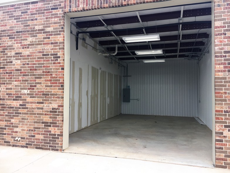 More Photos Of 18015 FM 1488 Rd, Magnolia Self Storage For Lease