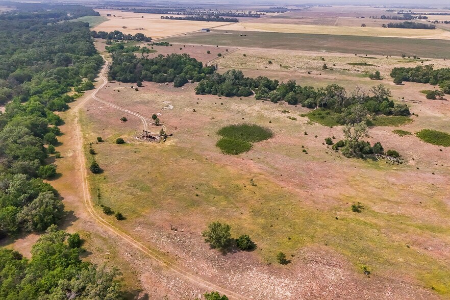 More Photos Of 9111 Long View Road, Burrton Land For Sale
