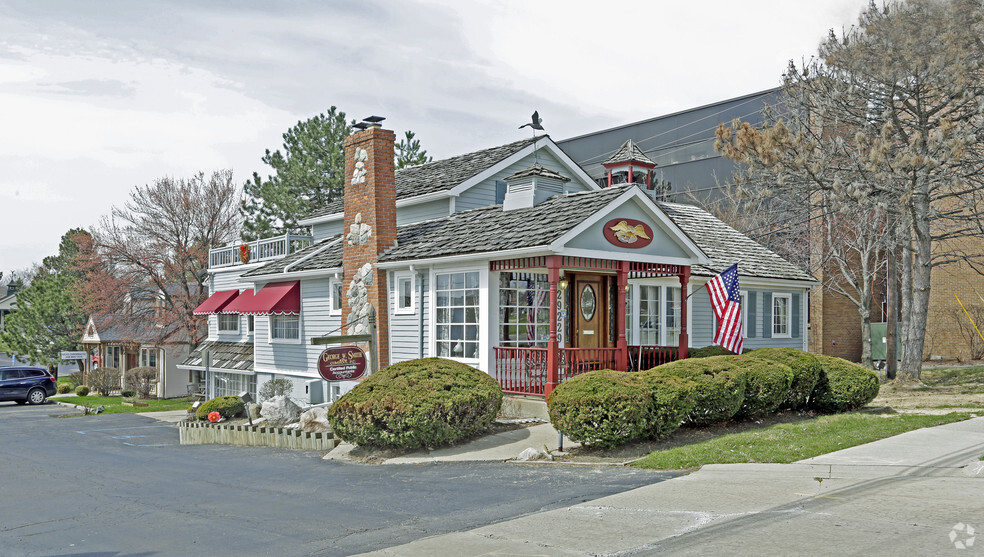 Primary Photo Of 29229 Northwestern Hwy, Southfield General Retail For Sale