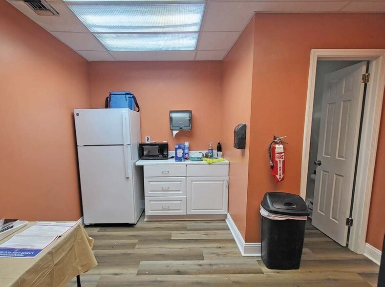 More Photos Of 1630 E High St, Pottstown Medical For Sale
