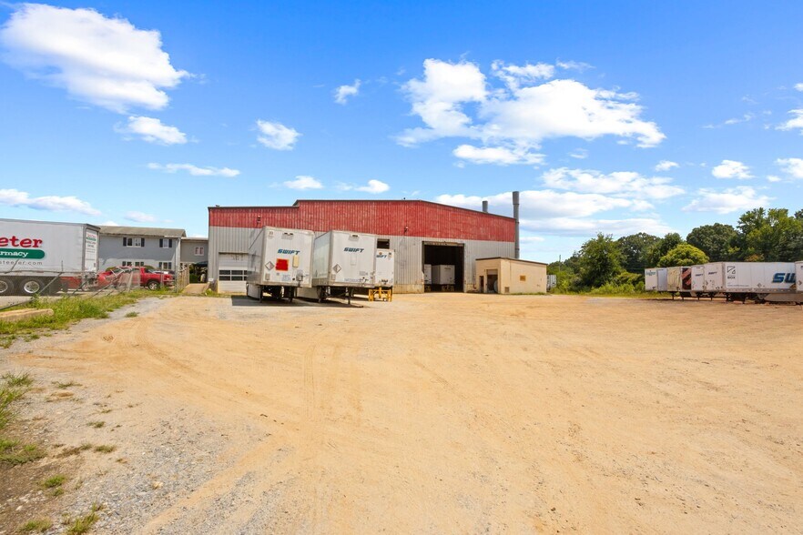More Photos Of 1705 - 1709 Old Georgia Hwy, Gaffney Warehouse For Sale