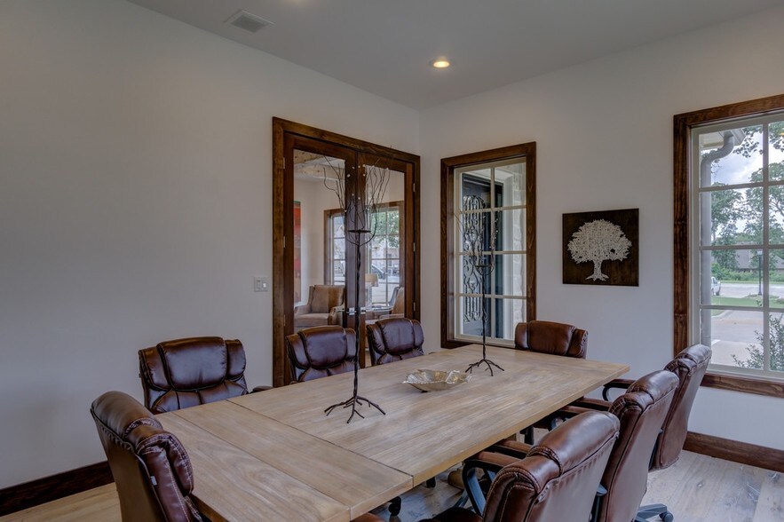 More Photos Of 6115 New Copeland Rd, Tyler Medical For Sale
