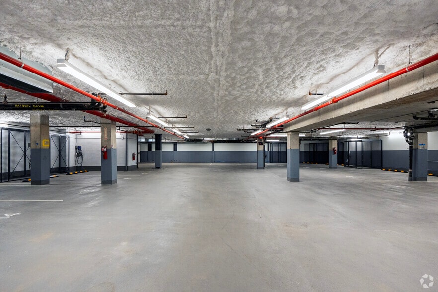 More Photos Of 710 Metropolitan Ave, Brooklyn Apartments For Sale