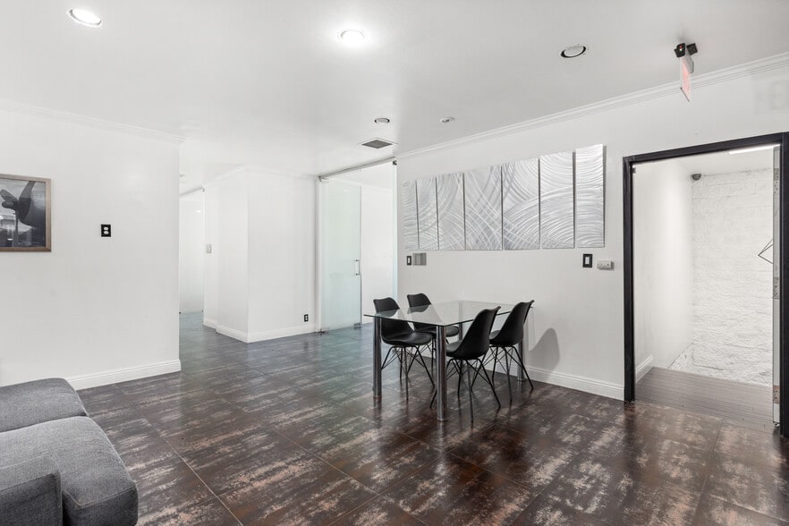 More Photos Of 2321 Torrance Blvd, Torrance Loft Creative Space For Lease