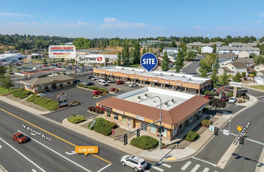 More Photos Of 588 SE Bishop Blvd, Pullman General Retail For Lease