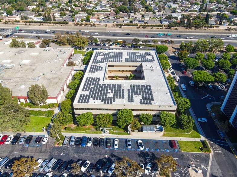 More Photos Of 999 N Tustin Ave, Santa Ana Medical For Sale