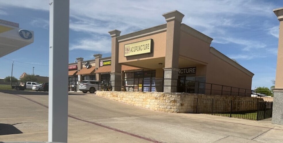 More Photos Of 305 E Stan Schlueter Loop, Killeen Storefront Retail Office For Sale