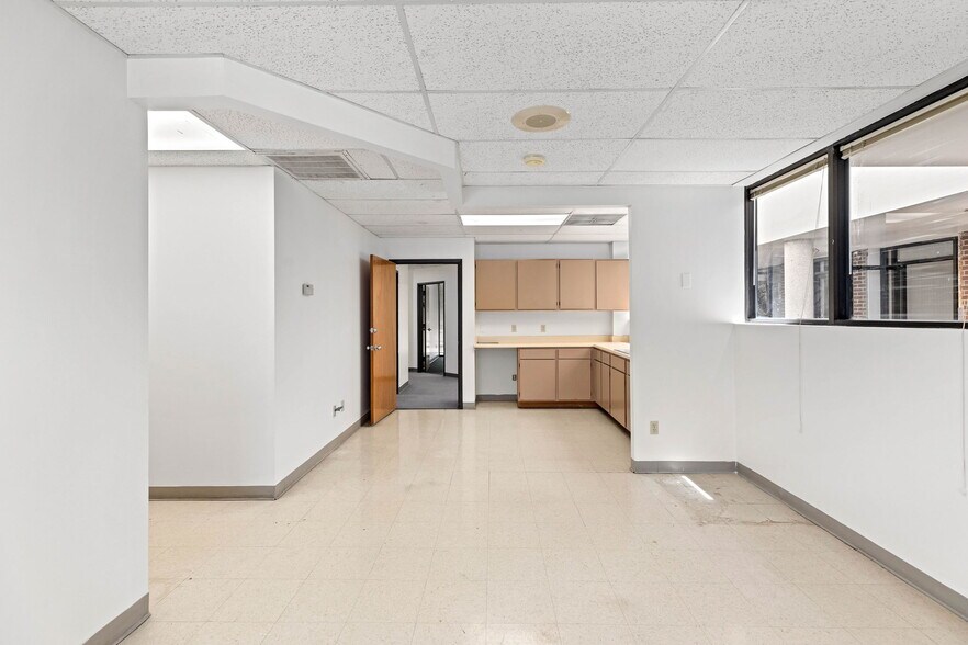 More Photos Of 7418 John Smith, San Antonio Loft Creative Space For Lease