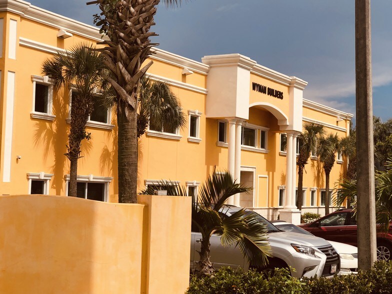 More Photos Of 1100 S Powerline Rd, Deerfield Beach Light Distribution For Sale