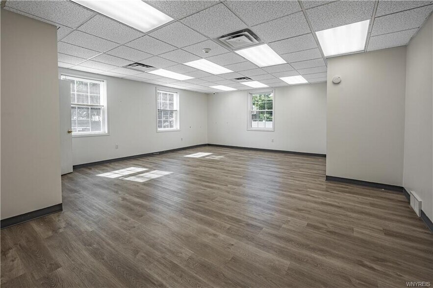 More Photos Of 6115 1st St, Newfane Office For Sale