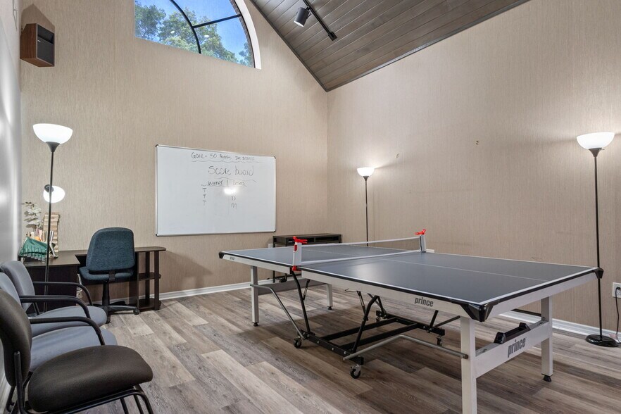More Photos Of 315 Howell Ave, Brooksville Loft Creative Space For Sale