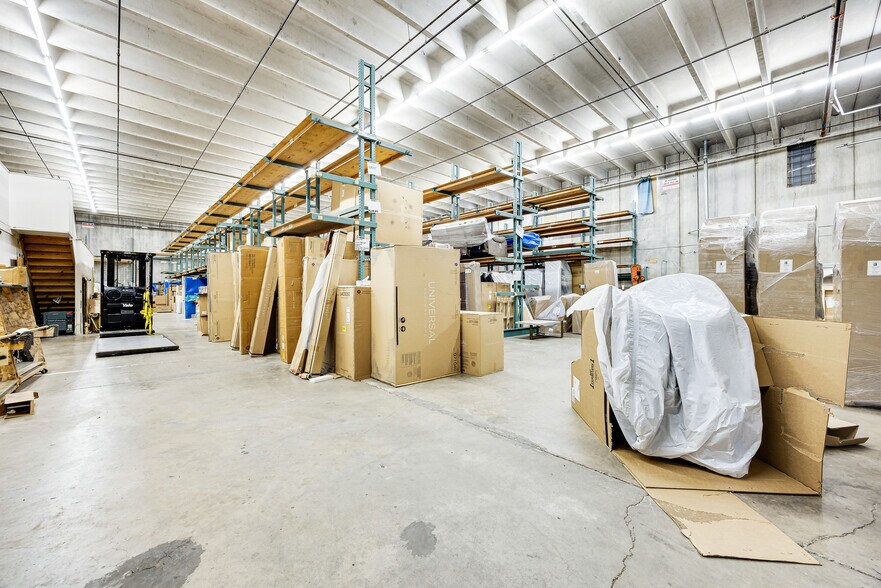 More Photos Of 345 S Academy Blvd, Colorado Springs Freestanding For Sale