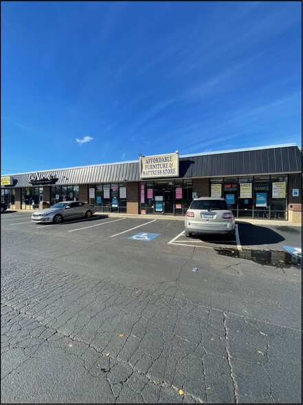 Primary Photo Of 5102-5106 South Blvd, Charlotte General Retail For Lease