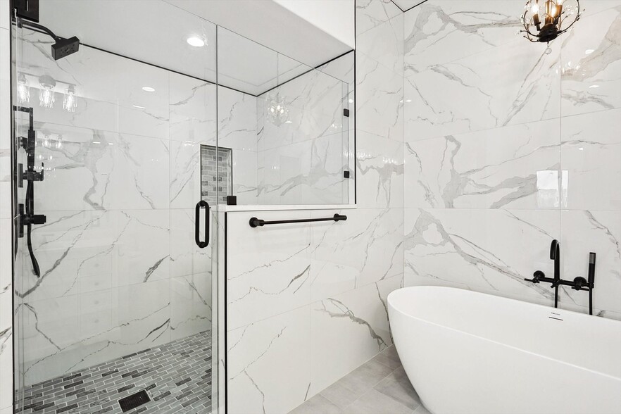 More Photos Of 767 W Main St, Coppell Storefront Retail Office For Sale