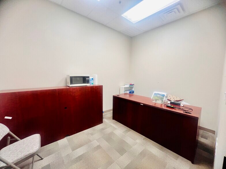 More Photos Of 7709 San Jacinto Pl, Plano Office For Sale