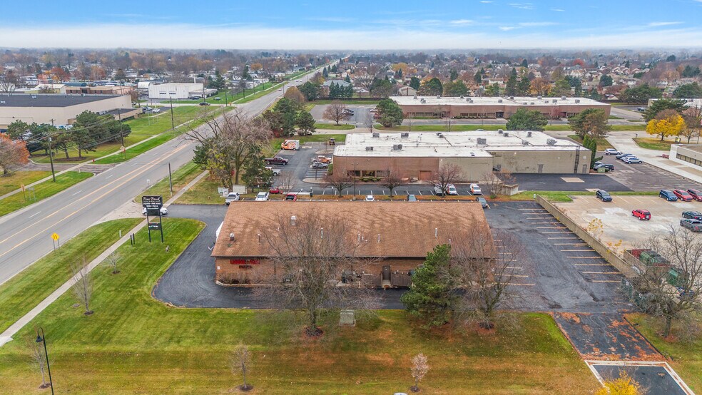 More Photos Of 5625-5655 18 Mile Rd, Sterling Heights Storefront For Sale