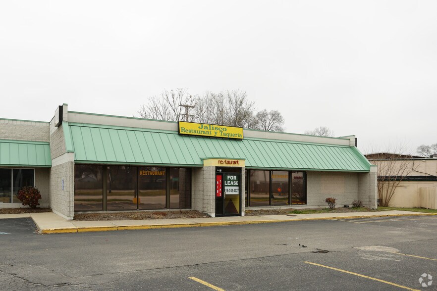 More Photos Of 55 28th St SW, Wyoming Freestanding For Sale