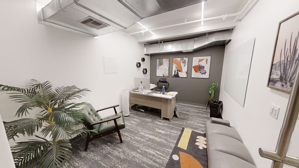 More Photos Of 4224 N Craftsman Ct, Scottsdale Office For Sale