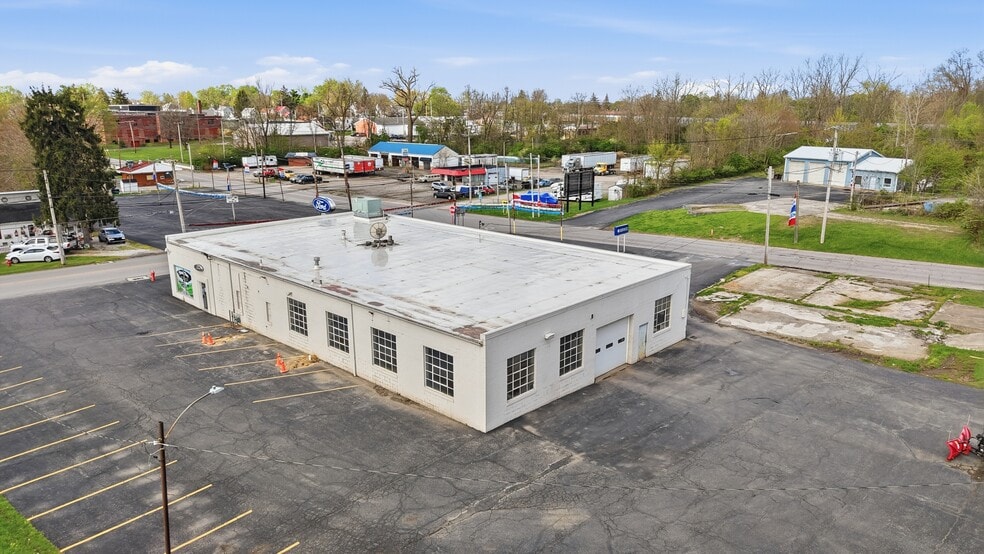 More Photos Of 702 Charles St, Galion Auto Dealership For Sale