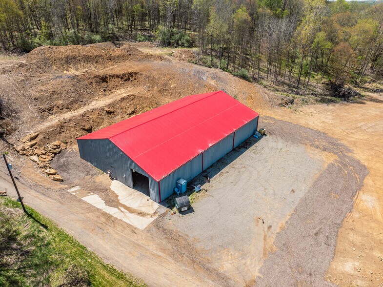 Primary Photo Of 1157 Hope Rd NW, Mineral City Contractor Storage Yard For Sale