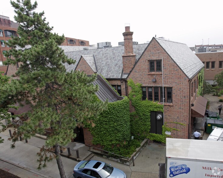 More Photos Of 220-222 E Merrill St, Birmingham Storefront Retail Office For Lease