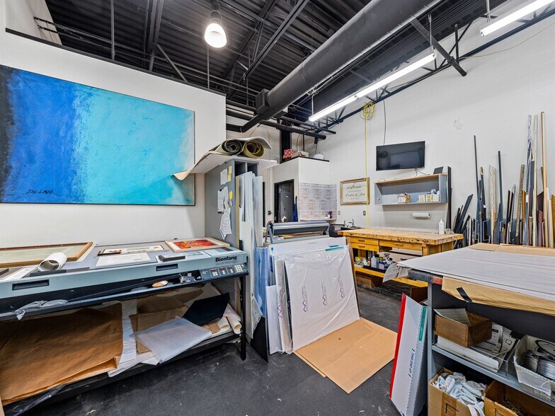 More Photos Of 1829 Hendersonville Rd, Asheville Unknown For Lease