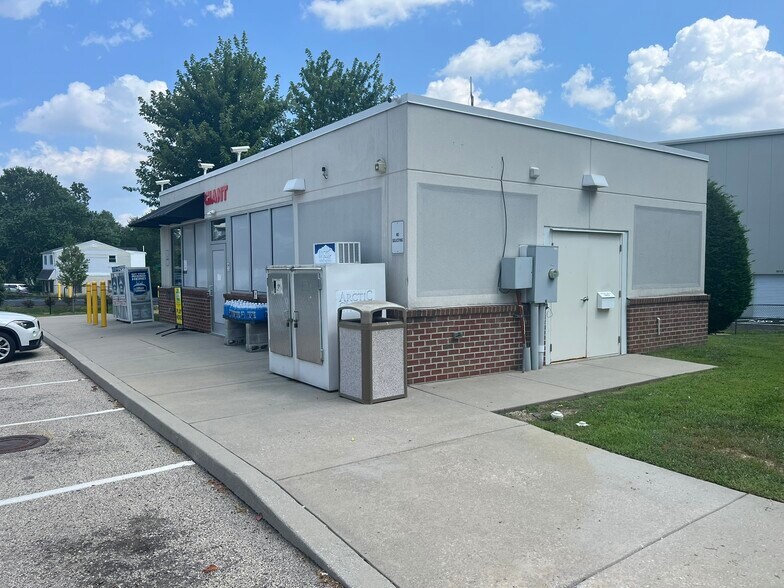 More Photos Of 3481 Concord Rd, Aston Service Station For Lease