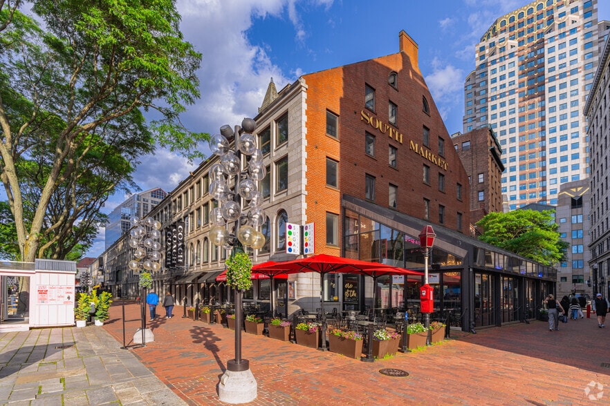 Primary Photo Of 1-4 Faneuil Hall Marketplace, Boston Loft Creative Space For Lease
