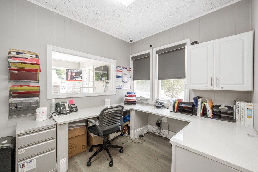 More Photos Of 504 Gramatan Ave, Mount Vernon Medical For Lease