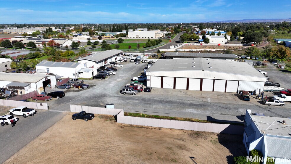 More Photos Of 570 Armstrong Way, Oakdale Warehouse For Sale