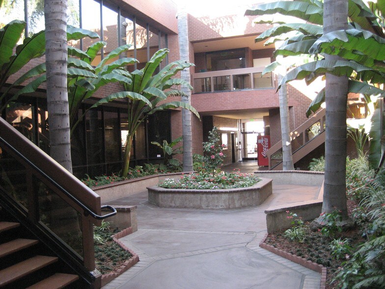 More Photos Of 1801 E Edinger Ave, Santa Ana Office For Lease