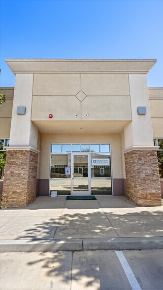 More Photos Of 27871 Smyth Dr, Santa Clarita Medical For Sale