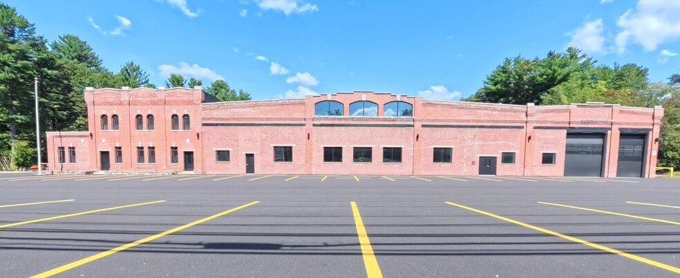 More Photos Of 179 Main St, Salem Warehouse For Lease