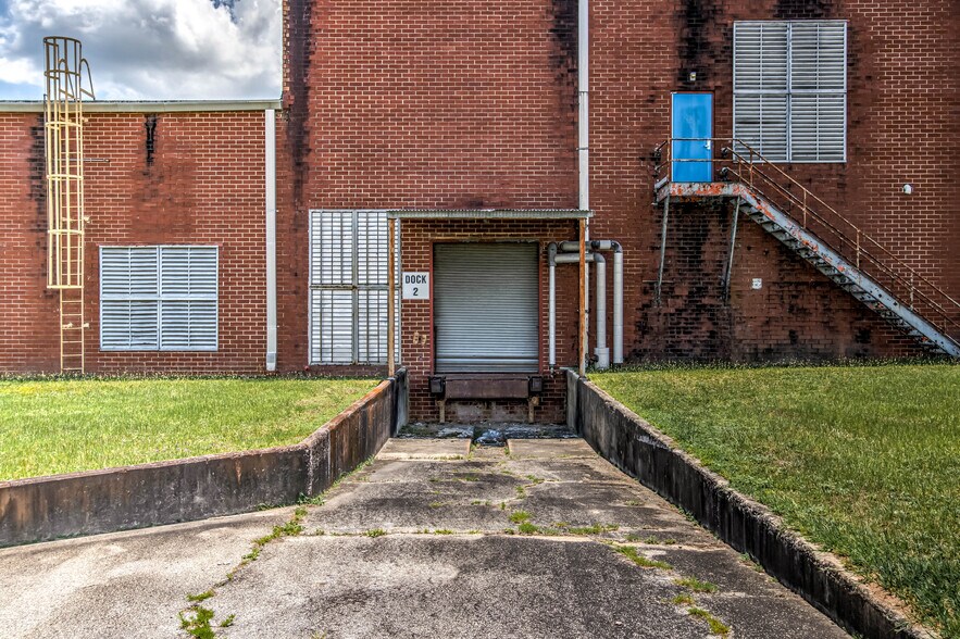 More Photos Of 418 Ascauga Lake Rd, Graniteville Manufacturing For Lease