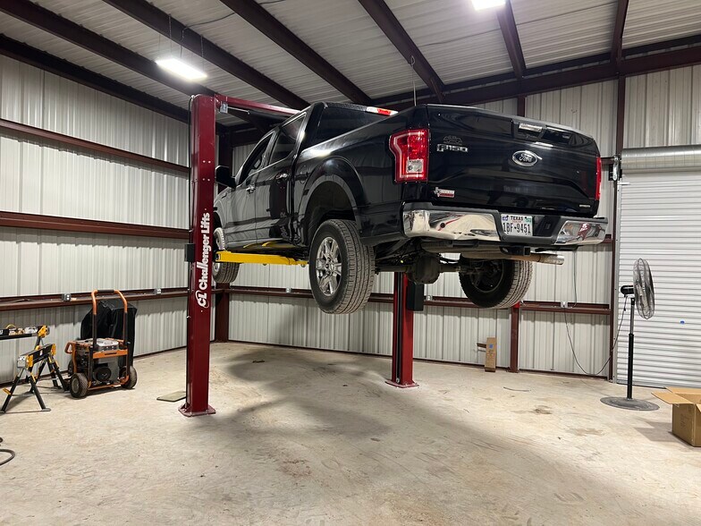 More Photos Of 1699 S US Highway 281, Blanco Land For Sale