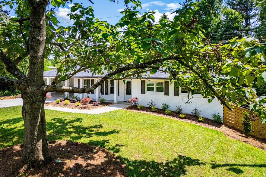 More Photos Of 2932 US-27, Buchanan Office For Sale