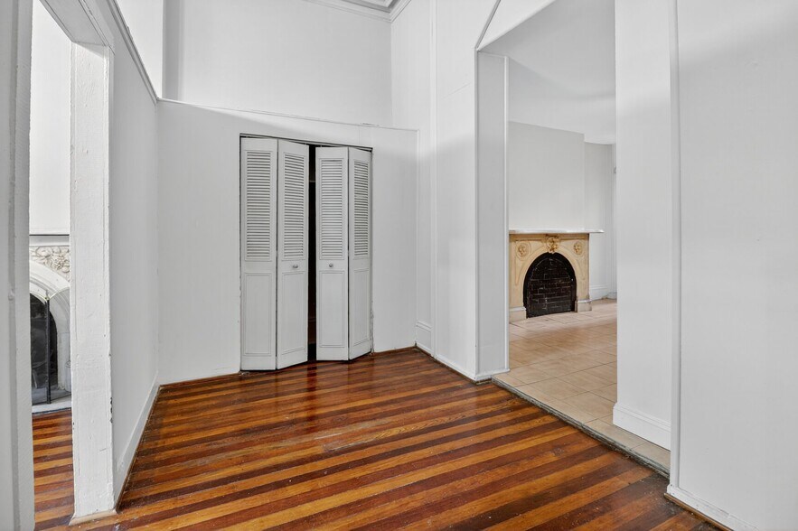 More Photos Of 1404 Madison Ave, Baltimore Apartments For Sale