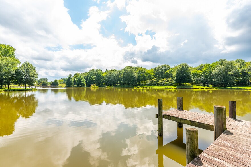 More Photos Of 565 Owens Gin Rd NE, Calhoun Lodge Meeting Hall For Sale