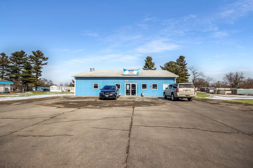 Primary Photo Of 11870 W State Road 10, Demotte Freestanding For Sale