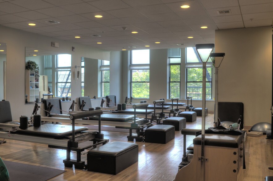 More Photos Of 22 Hudson Pl, Hoboken Loft Creative Space For Lease