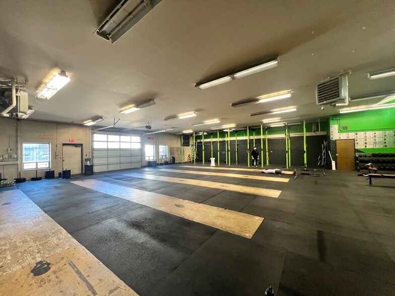 More Photos Of 1025 Acoma St, Denver Flex For Sale